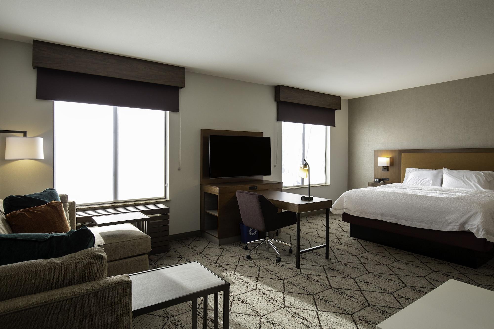Hampton Inn & Suites Windsor-Sonoma Wine Country Экстерьер фото